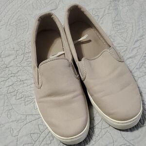 Women's Casual Slip-On Sneakers - Beige